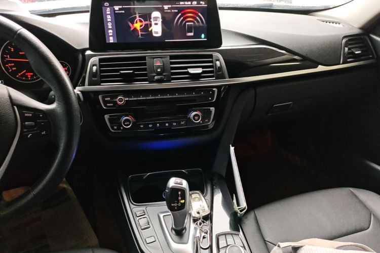 BMW 3 Series 2017 #13 BMW 3 Series 2017 car image #13