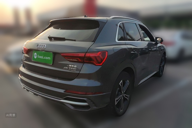 Audi Q3 2022 car image #7