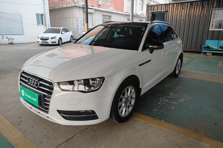 Audi A3 2015 car image #2