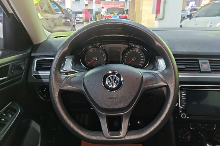 Volkswagen Bora 2022 car image #15