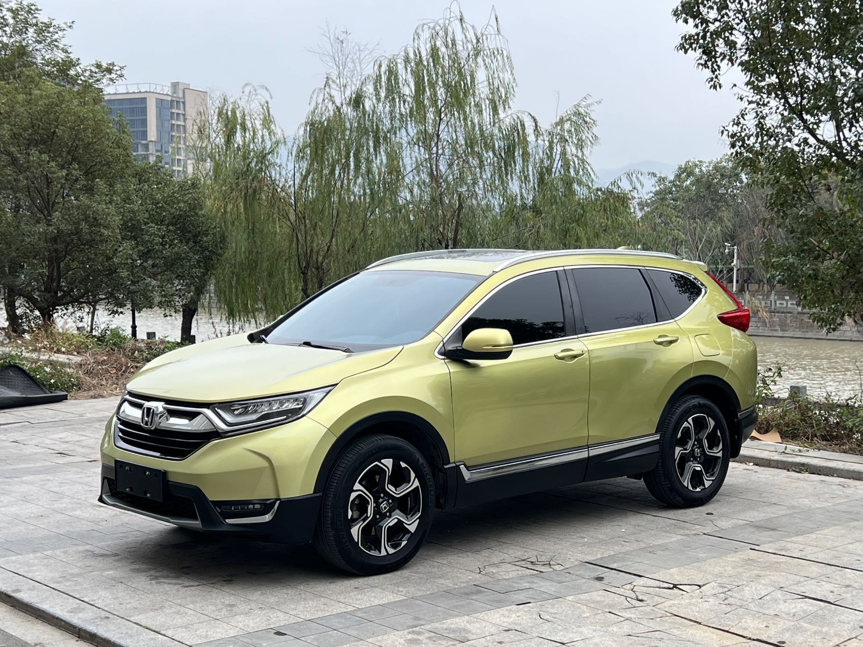 Honda CR-V 2017 Honda CR-V 2017 car image