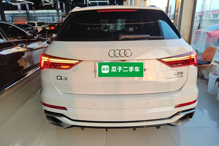 Audi Q3 2024 car image #6