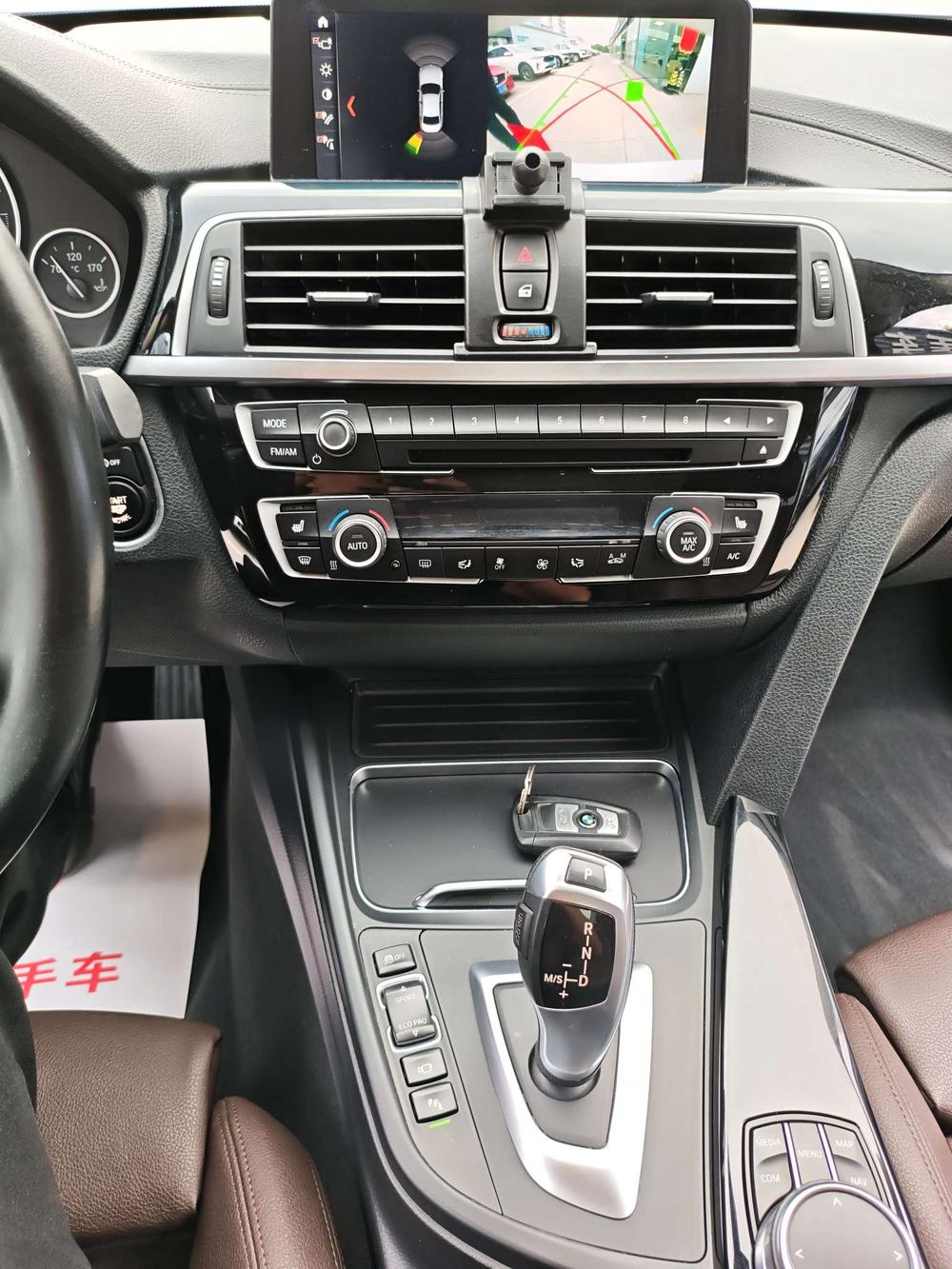 BMW 3 Series 2019 #11 BMW 3 Series 2019 car image #11