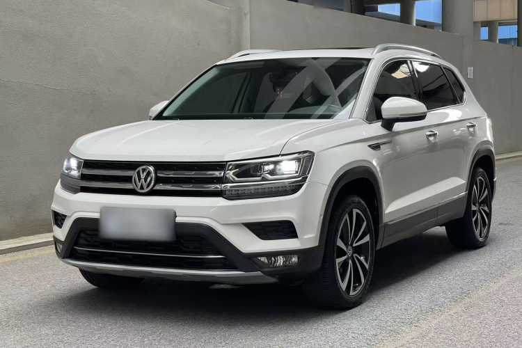 Volkswagen Tharu 2019 car image #2