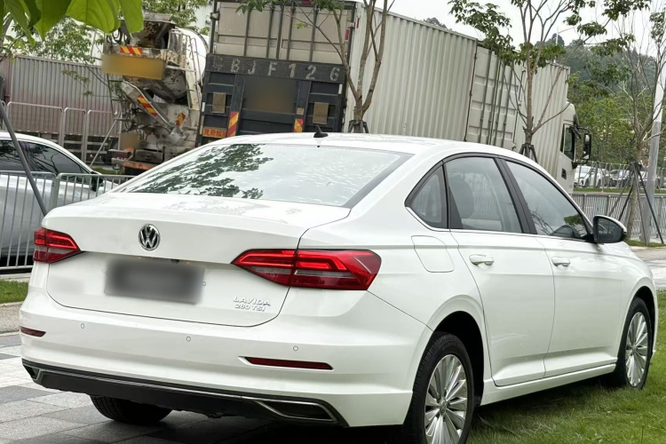 Volkswagen Lavida 2020 imagen de coche #5