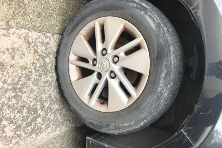 2016 immagine di auto #3