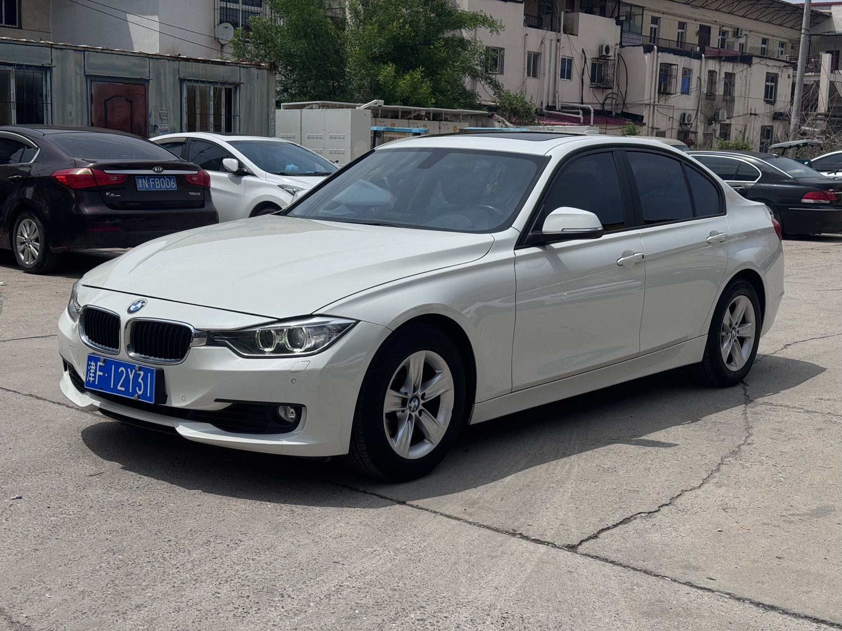 BMW 3 Series 2015 BMW 3 Series 2015 car image