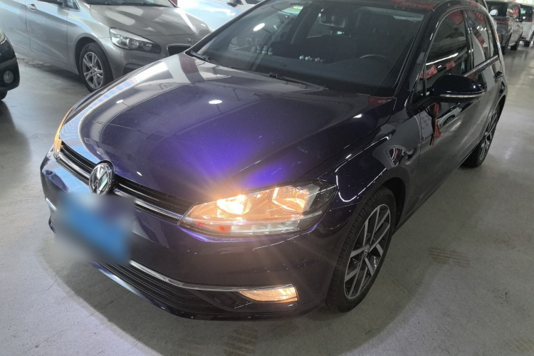 Volkswagen Golf 2020 imagen de coche #2