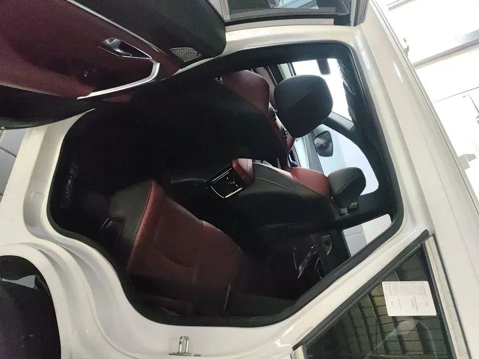 Jetour X70 PLUS 2023 immagine di auto #10