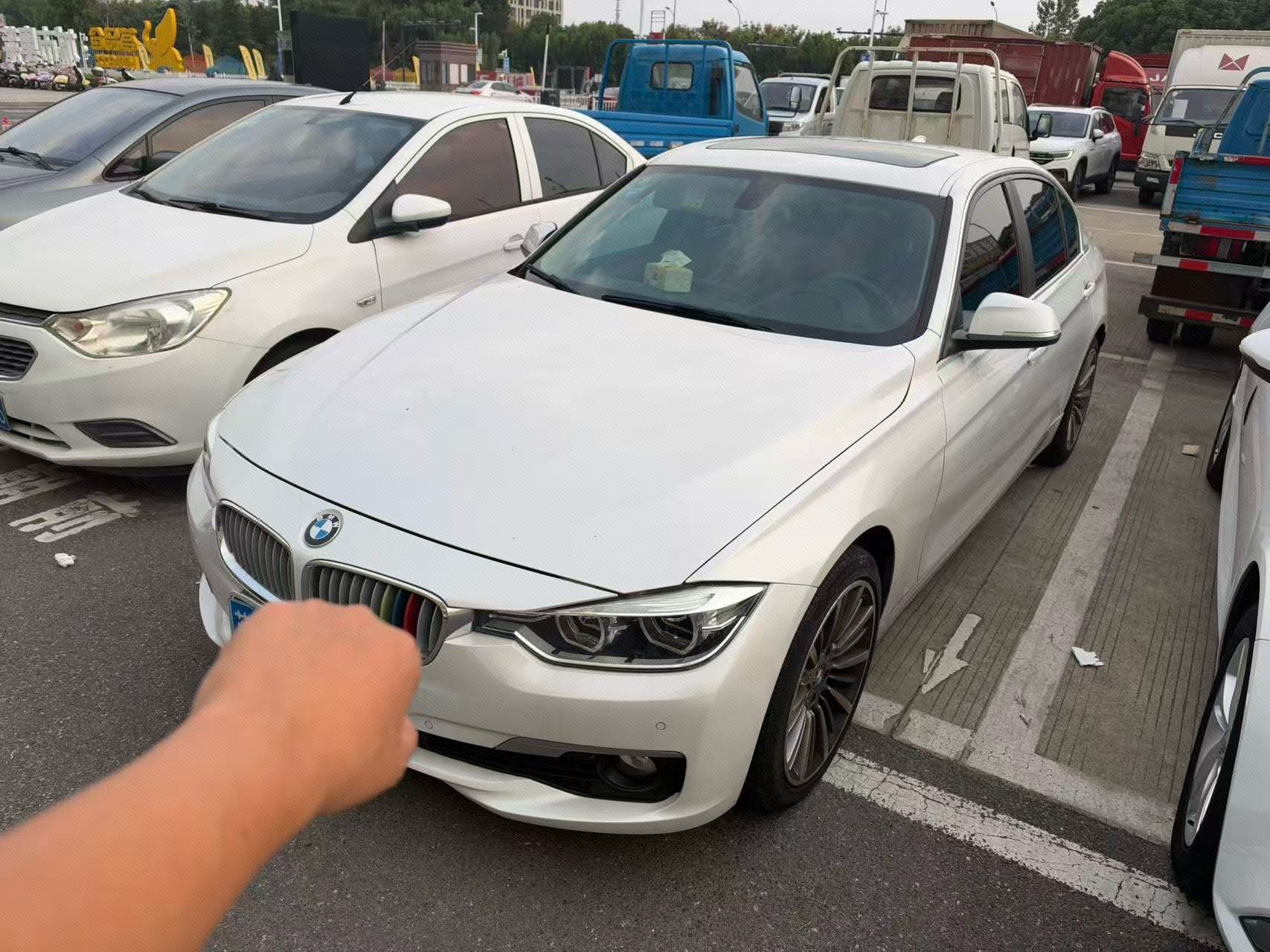 BMW 3 Series 2019 BMW 3 Series 2019 car image