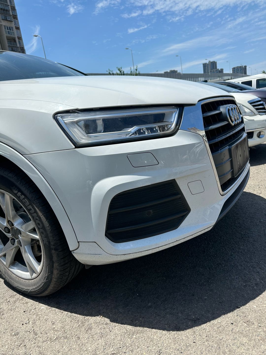 2019 car image #21