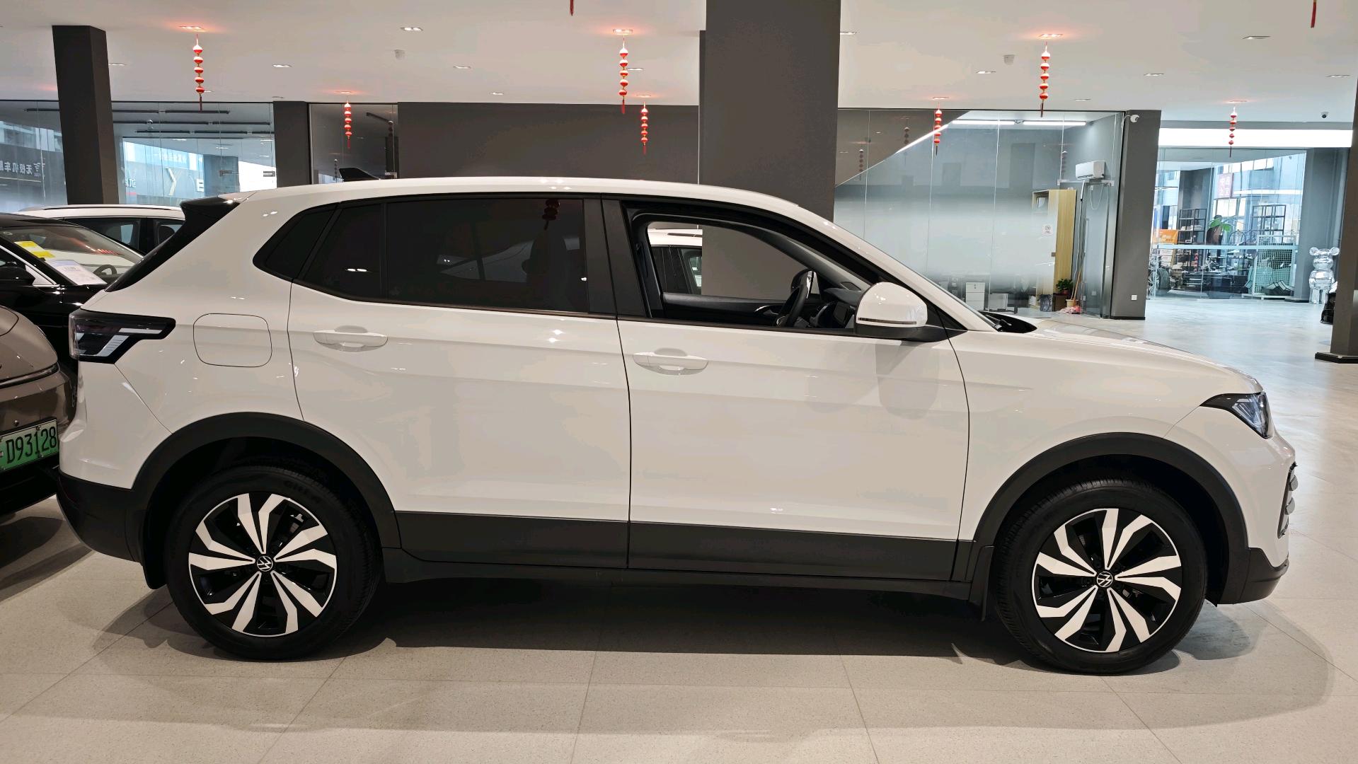 Volkswagen Tharu 2025 imagem de carro #3