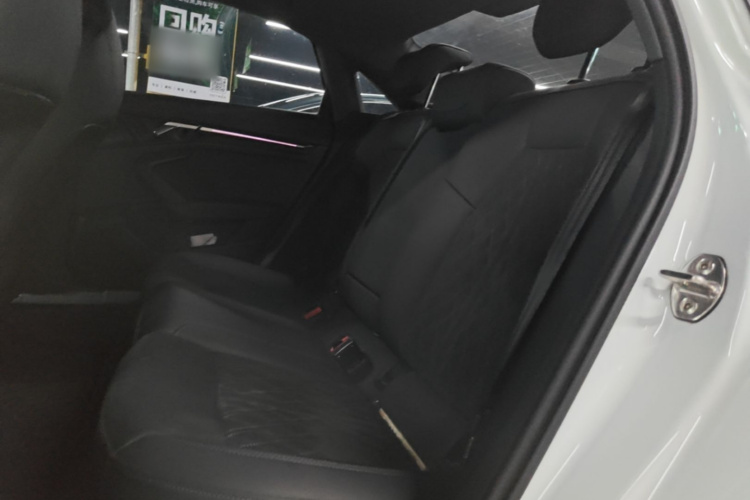Audi A3 2023 immagine di auto #17