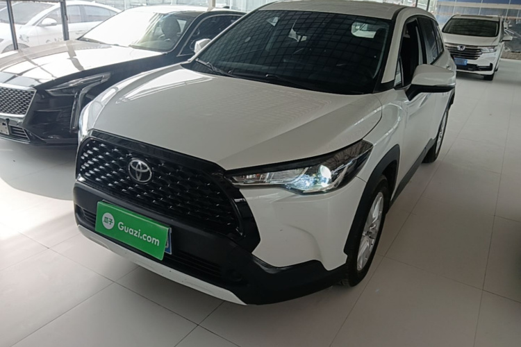 Toyota Corolla Cross 2022 immagine di auto #2