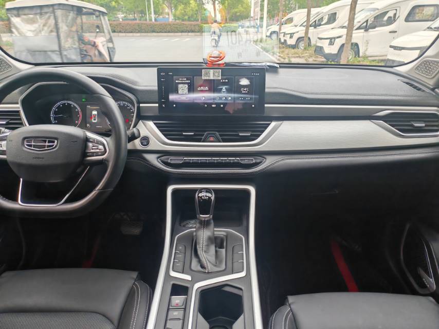 GEELY Vision X6 2021 car image #6