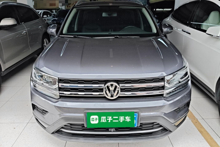 Volkswagen Tharu 2020 car image #3