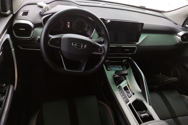 GEELY Coolray 2023 image de voiture #10