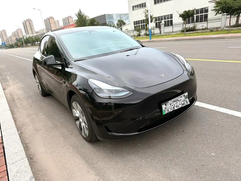 Tesla Model Y 2022 #5 Tesla Model Y 2022 car image #5