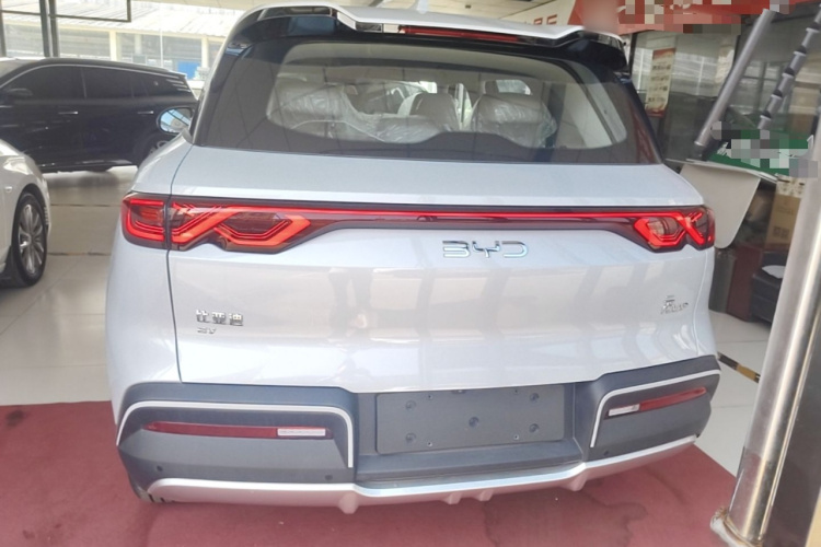 BYD YuanUP 2025 #8 BYD YuanUP 2025 car image #8