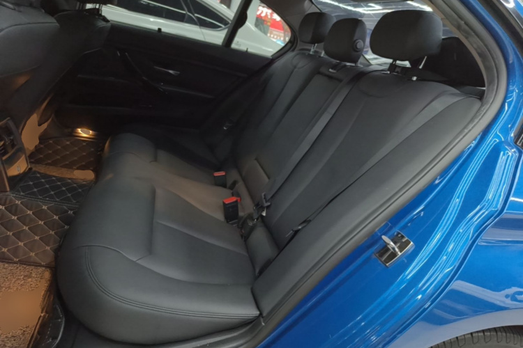 BMW 3 Series 2016 imagen de coche #13