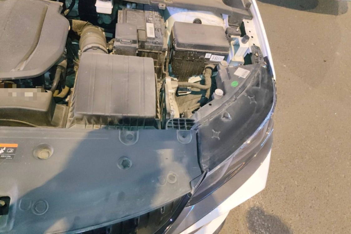 GEELY Coolray 2024 car image #12