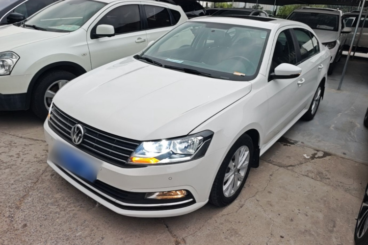 Volkswagen Lavida 2017 car image #2