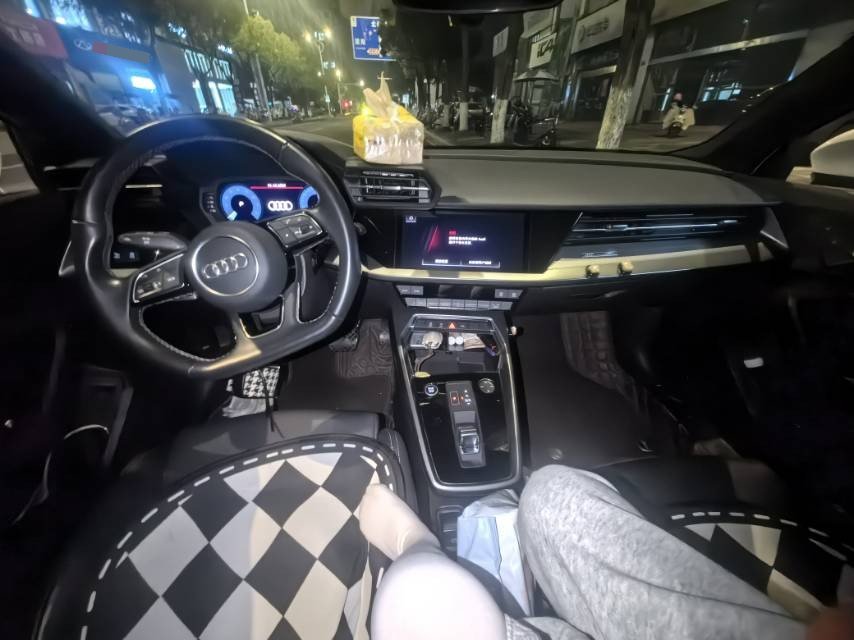 Audi A3 2023 صورة سيارة #7