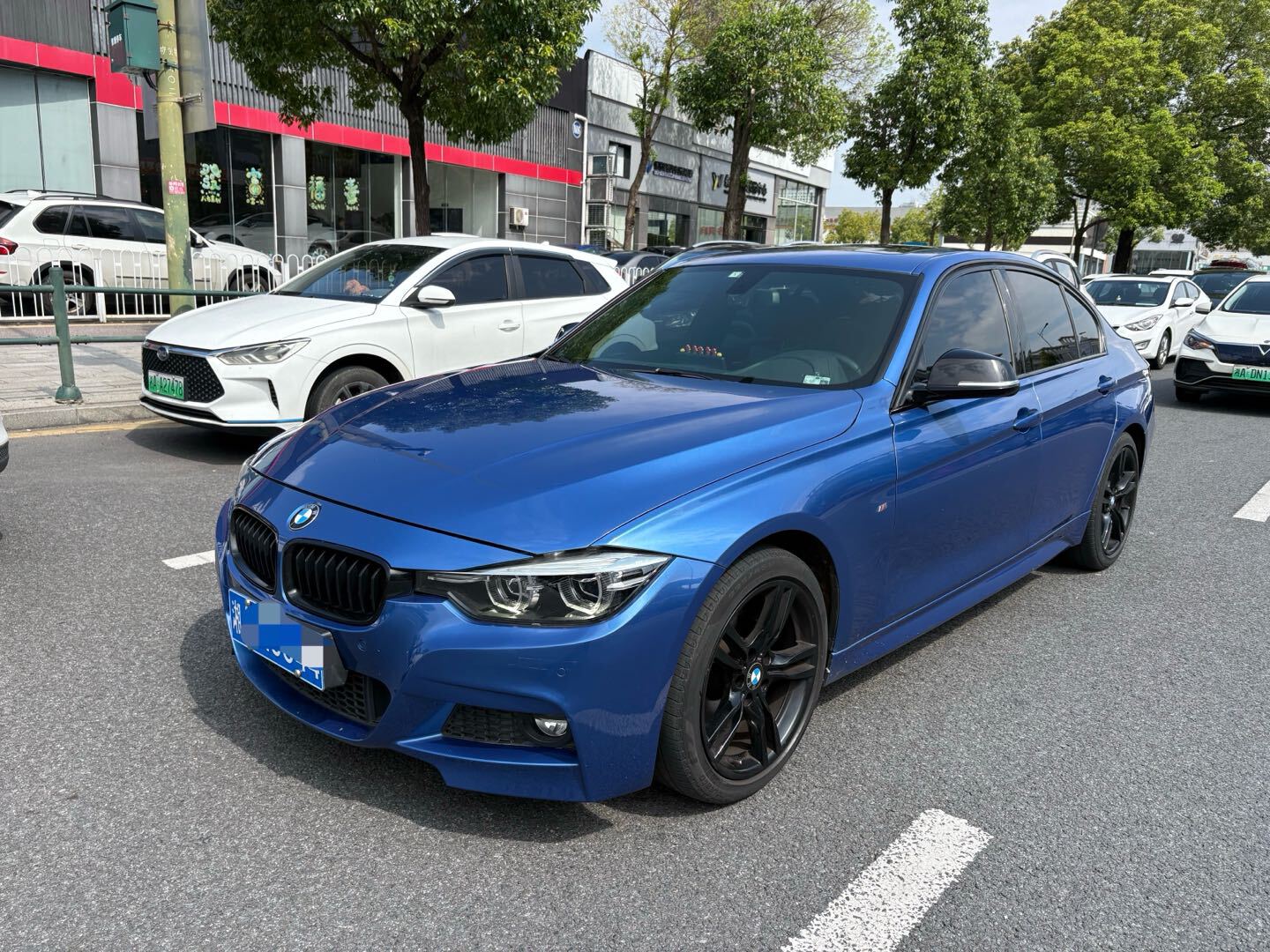 BMW 3 Series 2018 car image 
