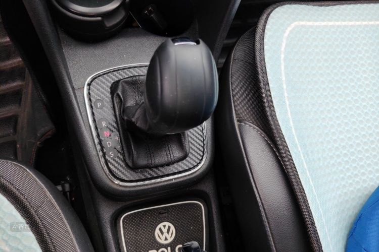 Volkswagen Polo 2015 #16 Volkswagen Polo 2015 car image #16