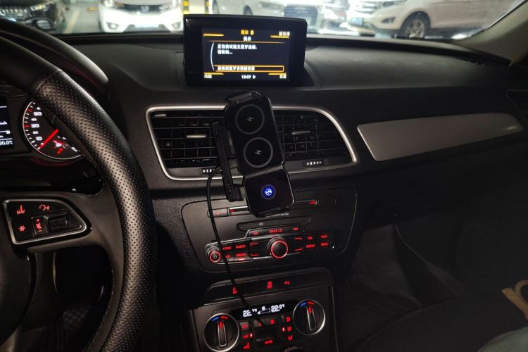 Audi Q3 2018 #13 Audi Q3 2018 car image #13