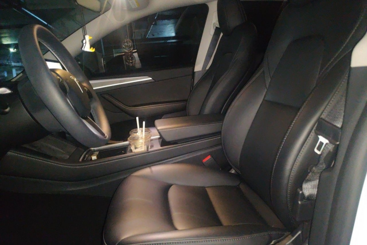 Tesla Model Y 2024 #19 Tesla Model Y 2024 car image #19