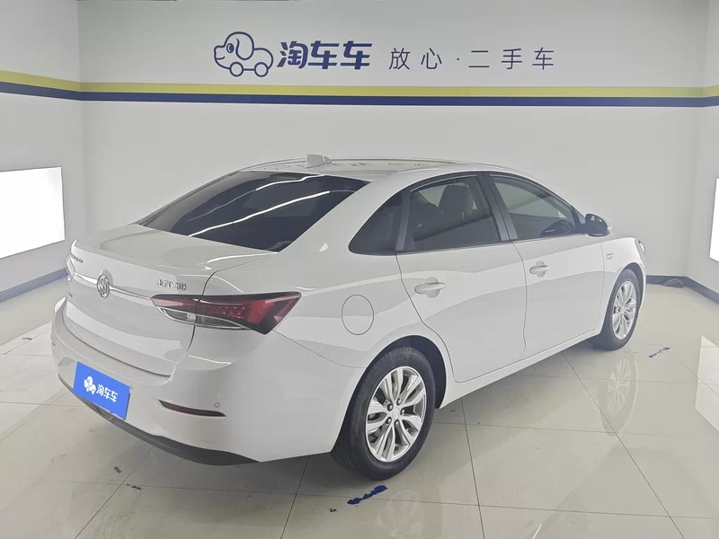 2018 #2 2018 car image #2