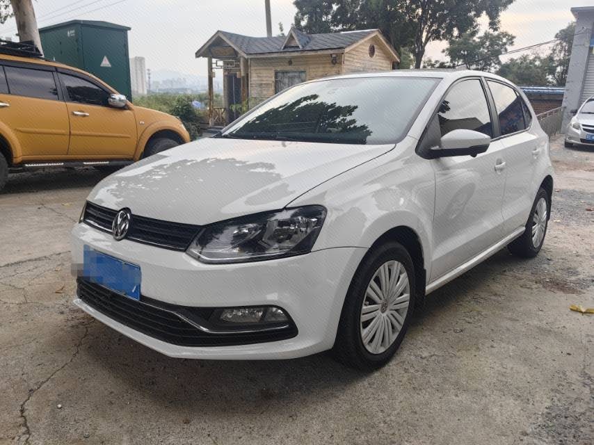Volkswagen Polo 2016 car image 