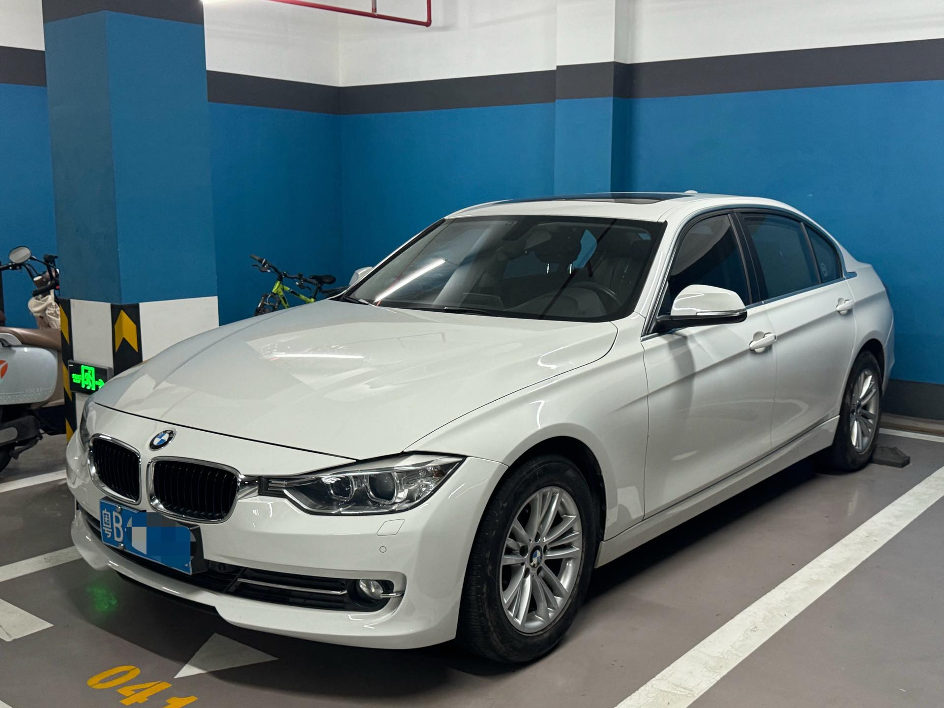 BMW 3 Series 2015 car image 