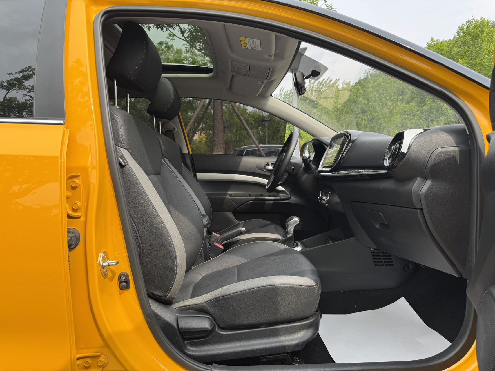 Kia KX1 2022 car image #20