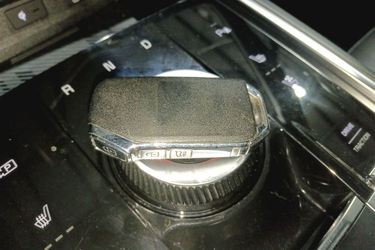 起亚 狮铂拓界 2022 汽车图片 #9