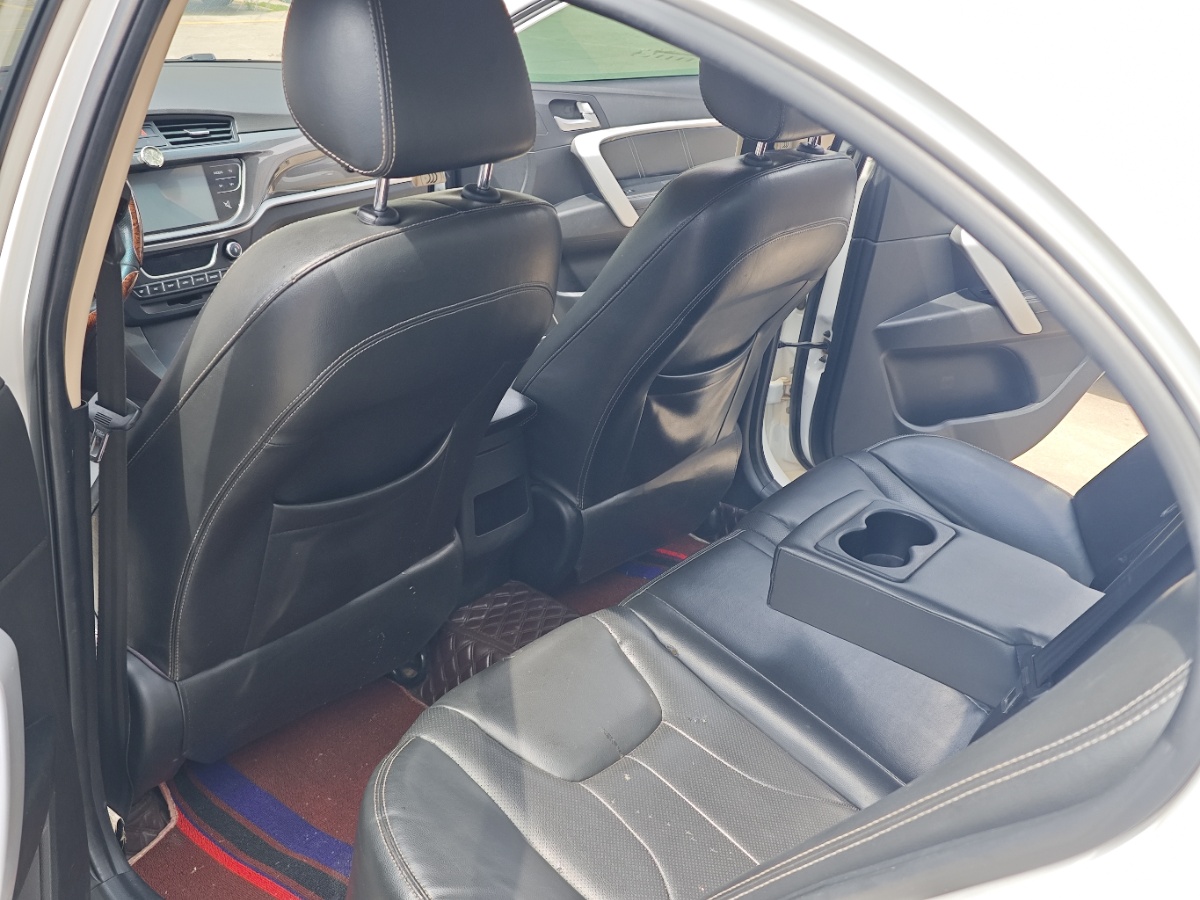 GEELY Emgrand 2017 car image #4