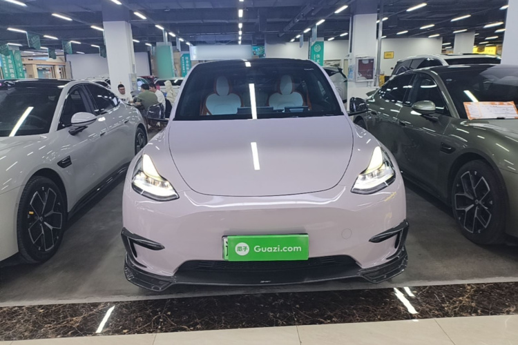 Tesla Model Y 2022 car image #3