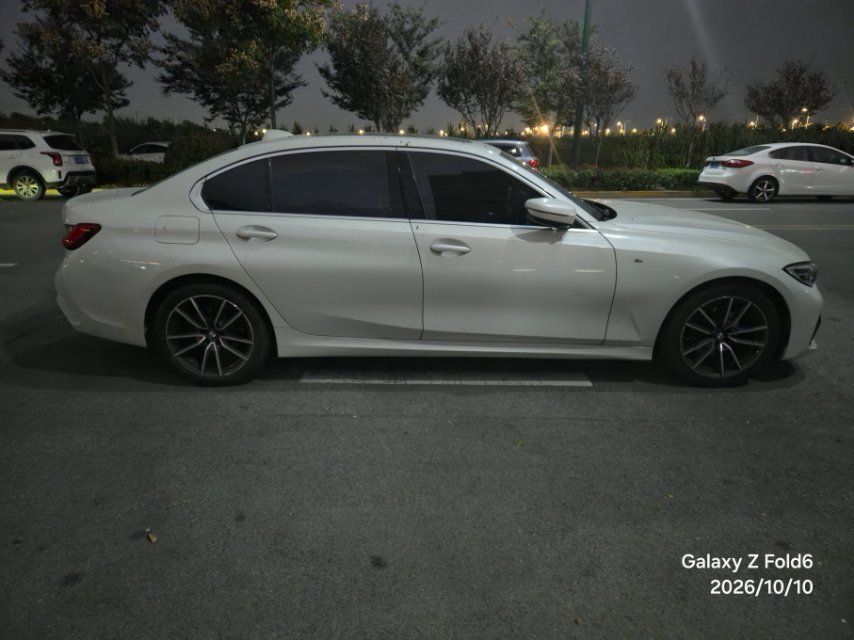 BMW 3 Series 2021 #6 BMW 3 Series 2021 صورة سيارة #6