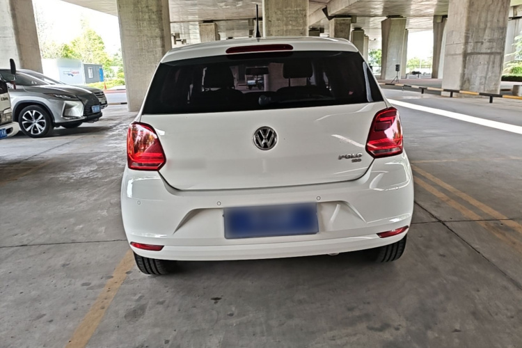 Volkswagen Polo 2016 car image #6