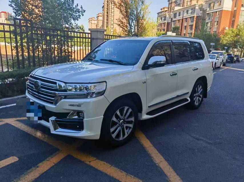 Toyota Land Cruiser (Imported) 2017 Toyota Land Cruiser (Imported) 2017 car image