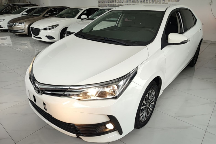 Toyota Corolla 2019 car image #2