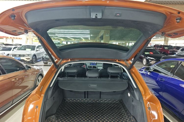 Audi Q3 2017 car image #20