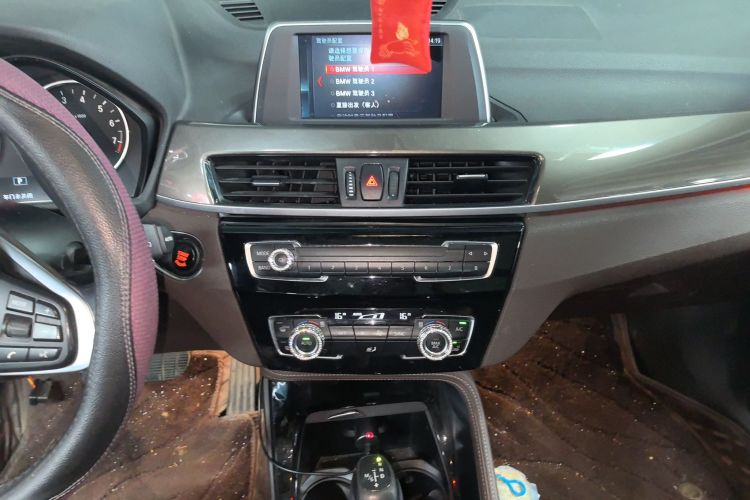 BMW X1 2018 image de voiture #13