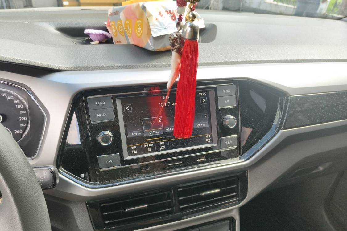 Volkswagen T-Cross 2019 car image #26