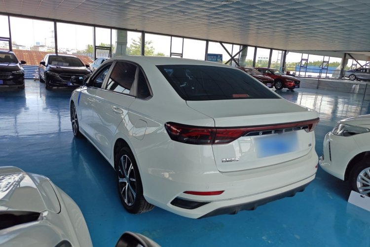 GEELY Emgrand 2022 #7 GEELY Emgrand 2022 car image #7