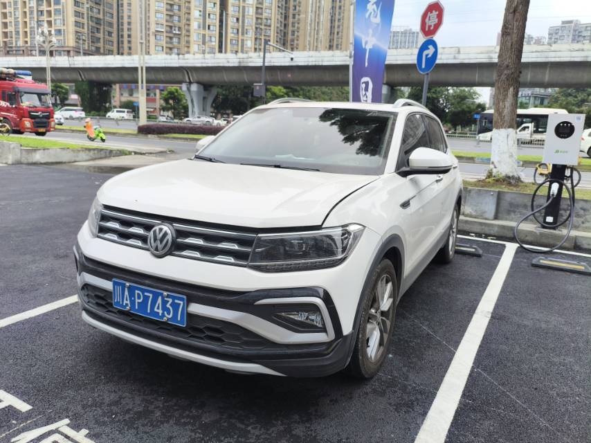 Volkswagen T-Cross 2019 Volkswagen T-Cross 2019 car image