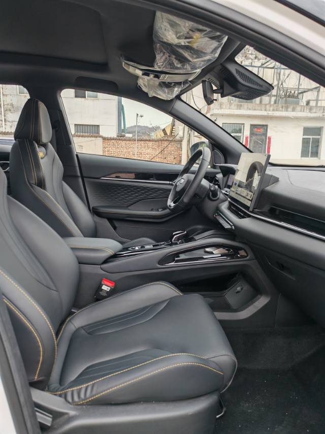 GEELY Coolray 2024 imagen de coche #5