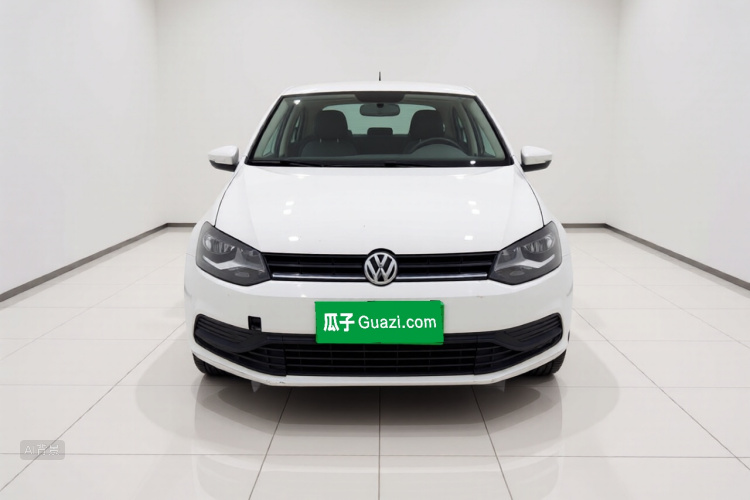Volkswagen Polo 2016 car image #3