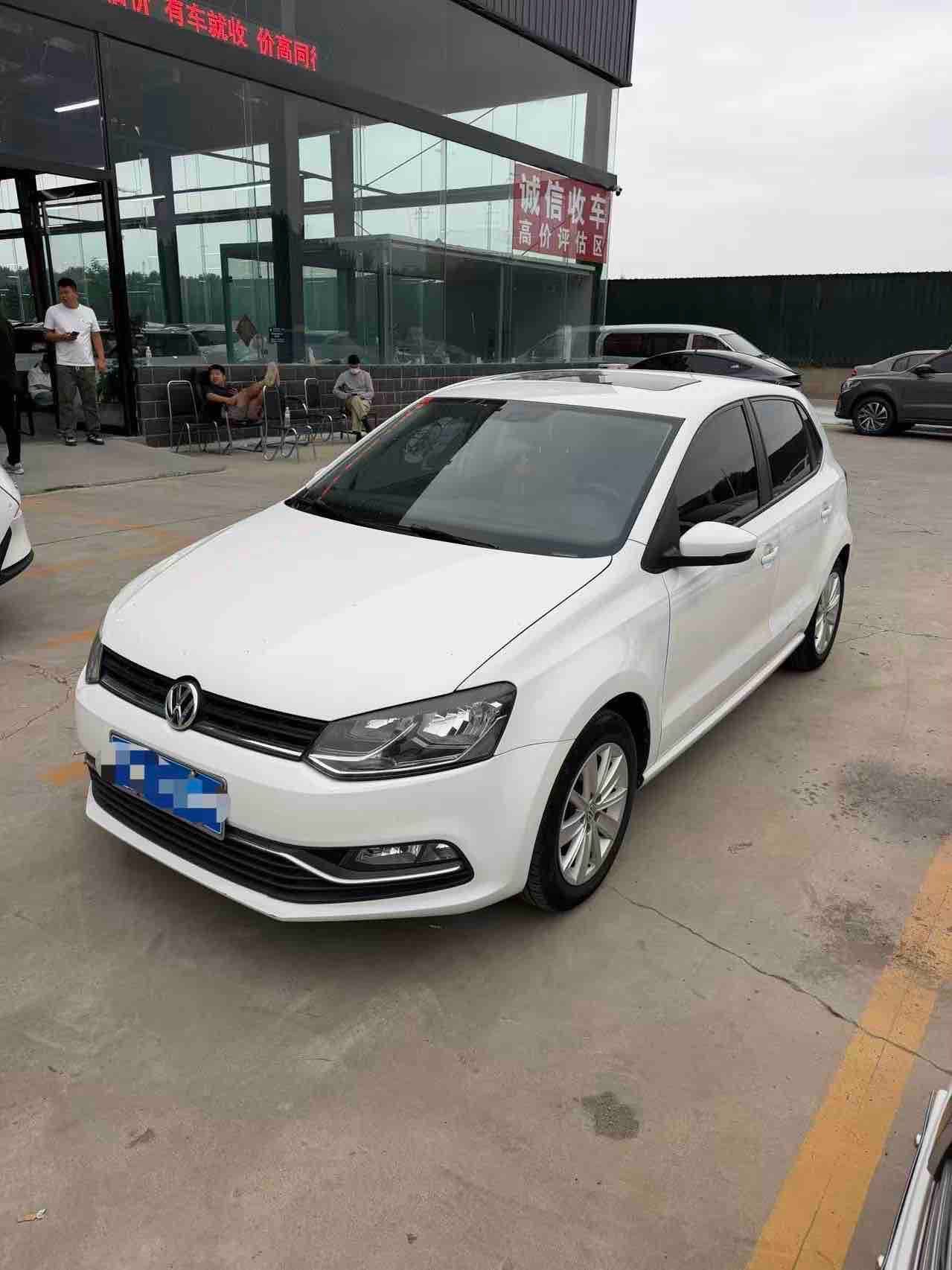 Volkswagen Polo 2014 car image 